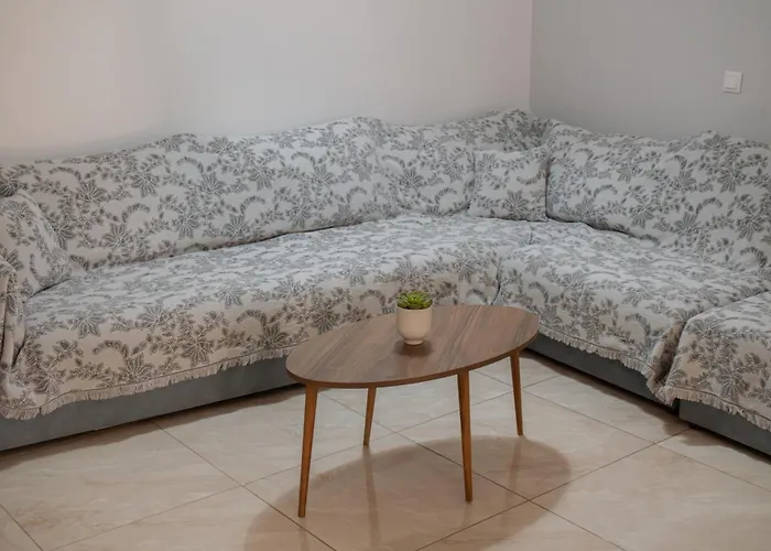 Seabreeze By Ro Apartman