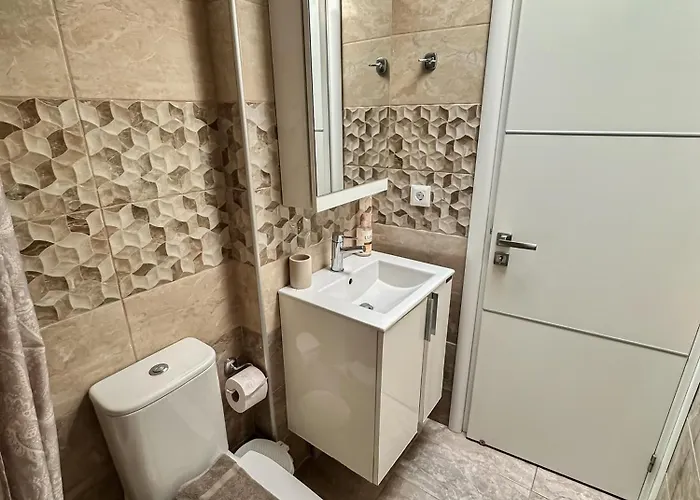 Seabreeze By Ro Apartman *